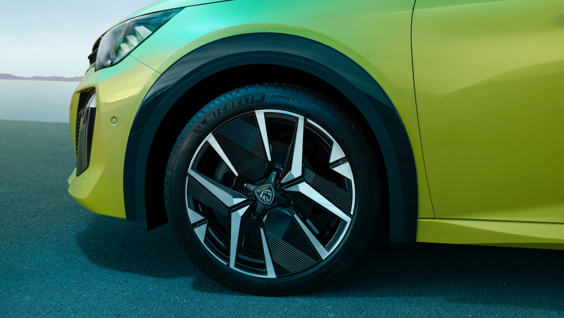 PEUGEOT 208 1.2 Hybrid 110 AT Allure