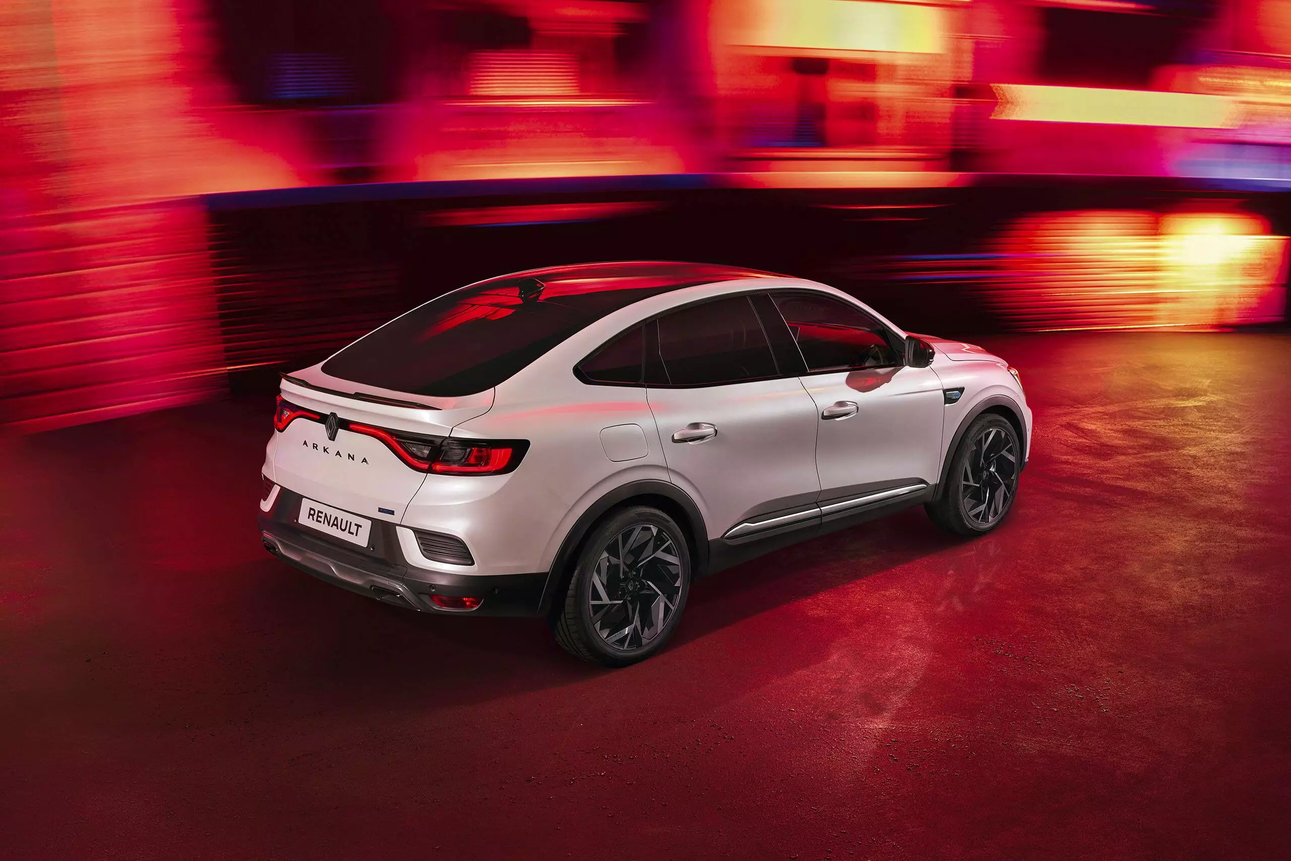RENAULT Arkana 1.6 E-Tech 145 HEV Techno