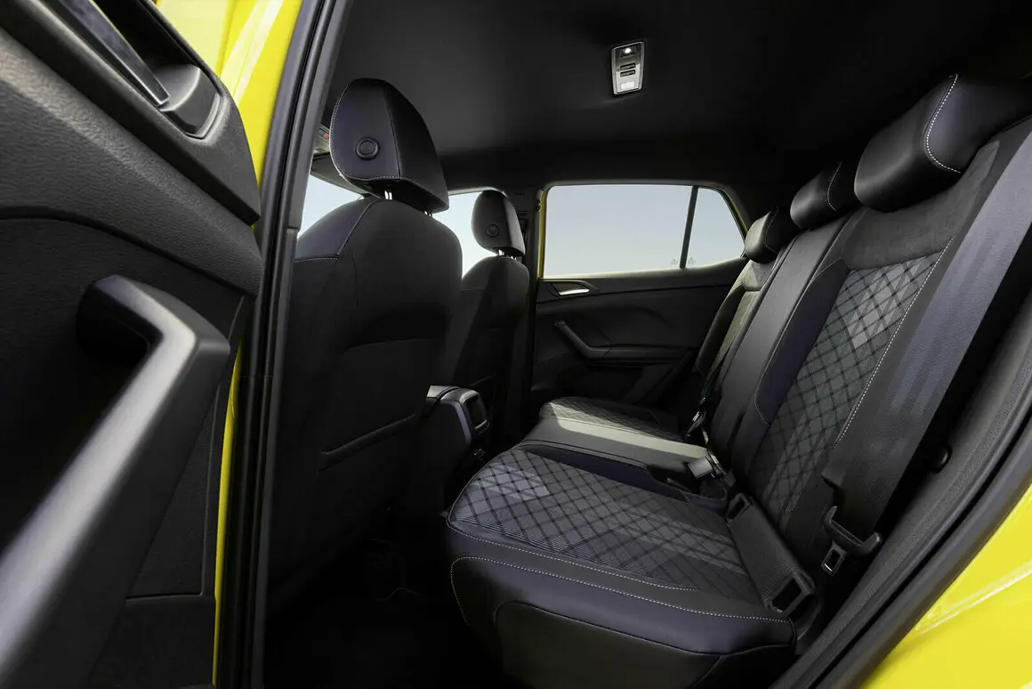 VOLKSWAGEN T-Cross 1.0 TSI 116 DSG R-Line