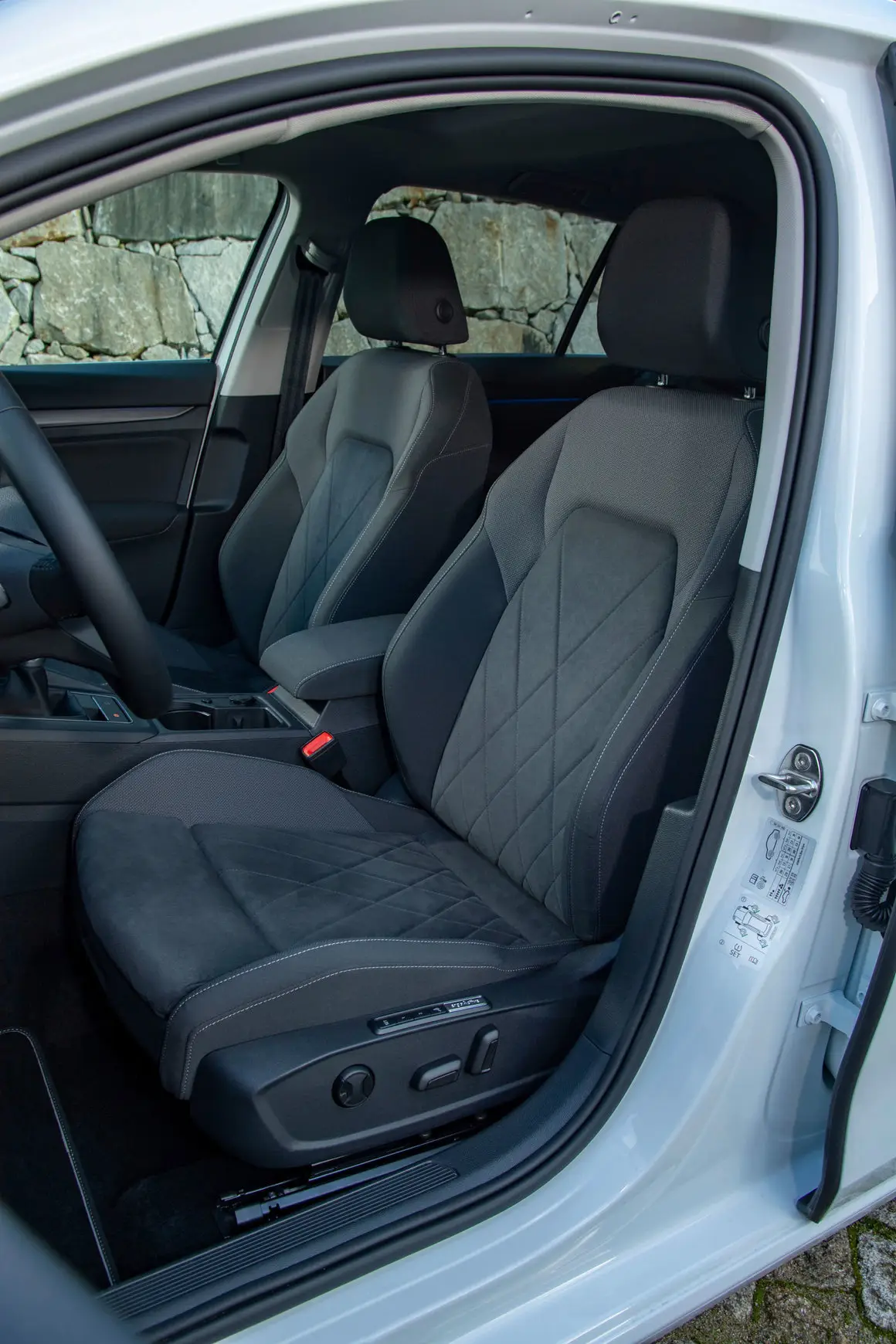 VOLKSWAGEN Golf 2.0 TDI 150 DSG R-Line
