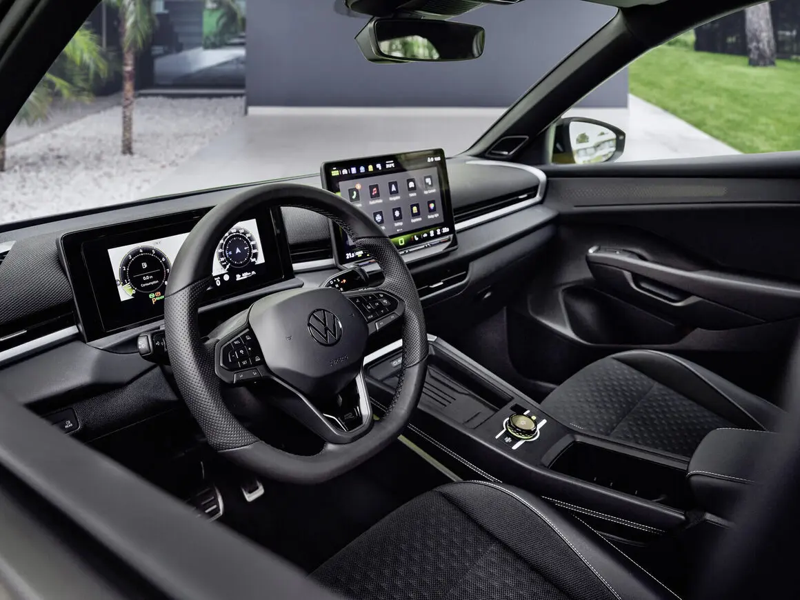 VOLKSWAGEN T-Roc 2.0 TDI 150 DSG R-Line