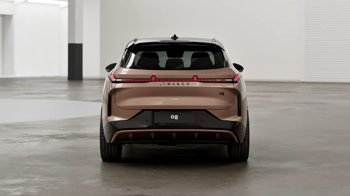 LYNK & CO 08 1.5 T 380 PHEV