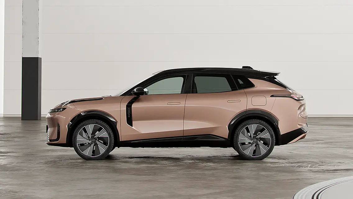 LYNK & CO 08 1.5 T 380 PHEV