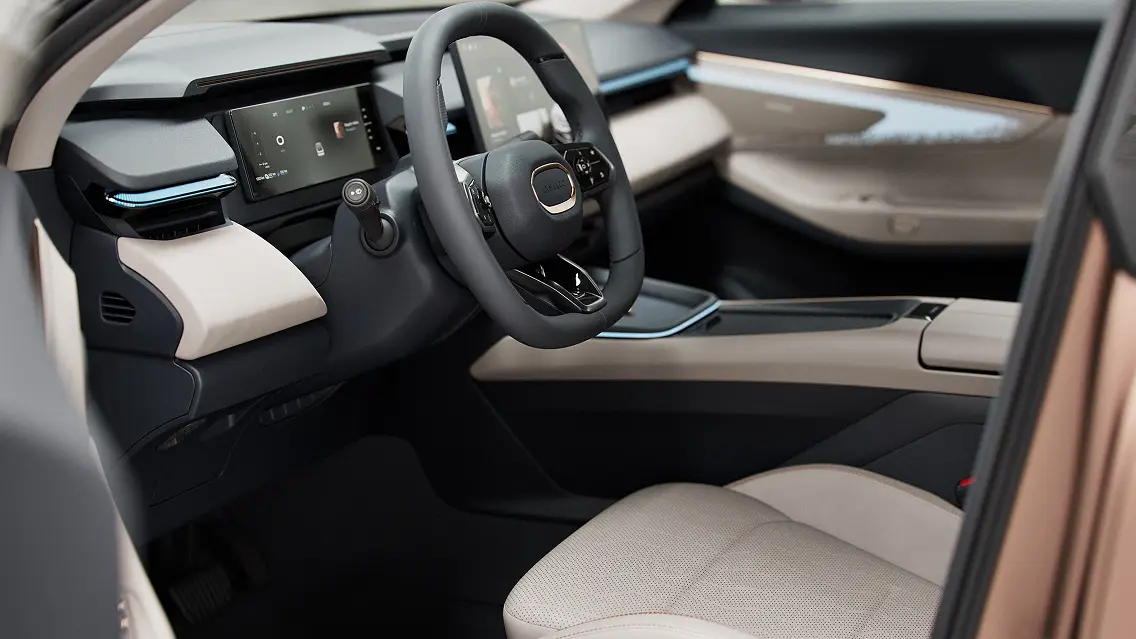 LYNK & CO 08 1.5 T 380 PHEV