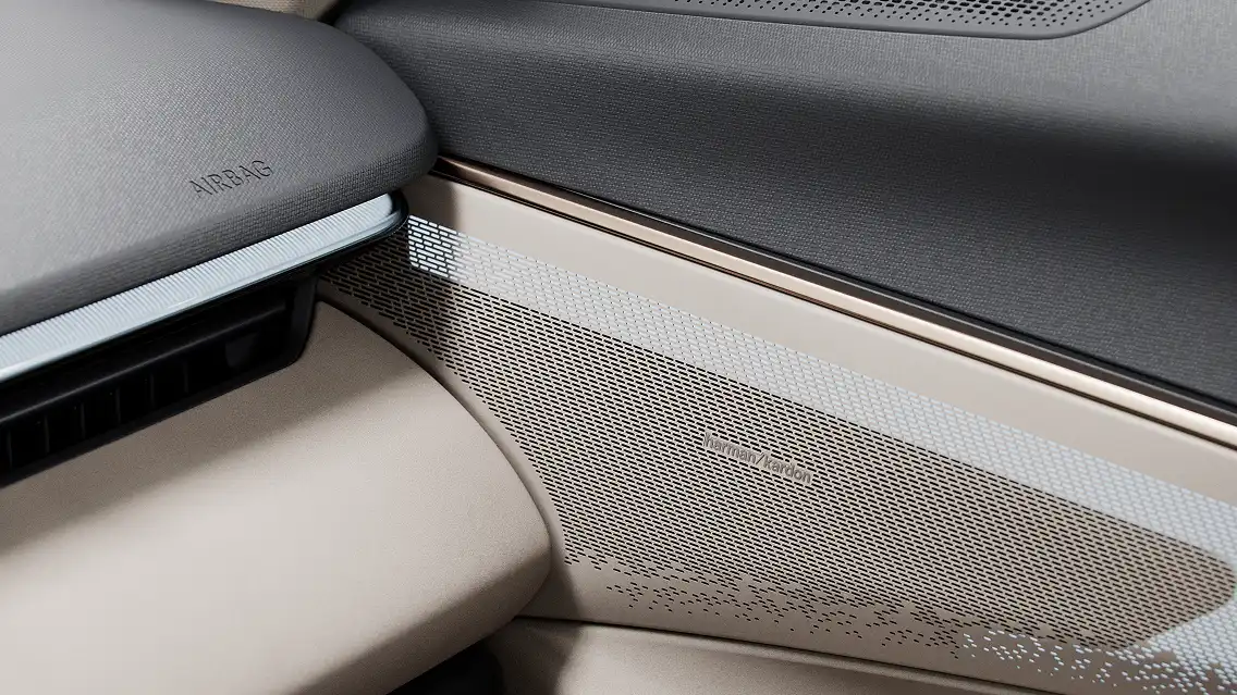 LYNK & CO 08 1.5 T 380 PHEV