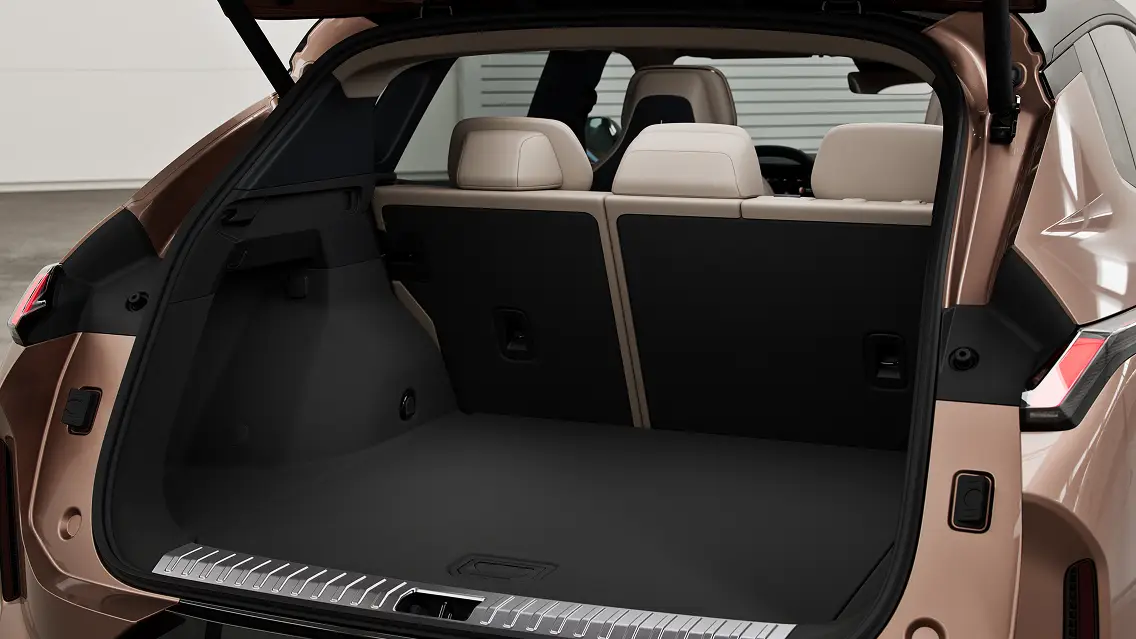 LYNK & CO 08 1.5 T 380 PHEV
