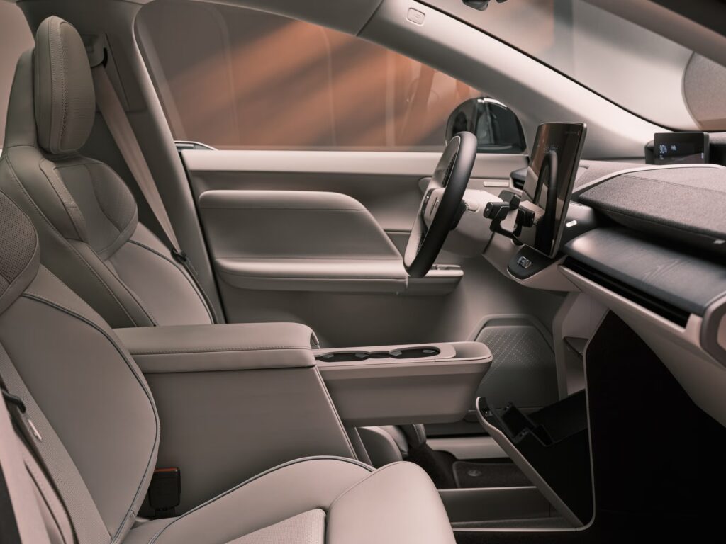 VOLVO EX60
