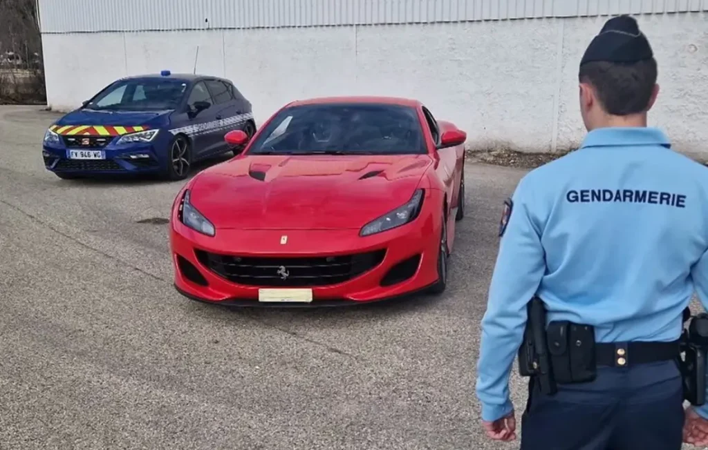 Ferrari à 247 km/h à Orange : l'excès de vitesse qui révèle une fraude géante
